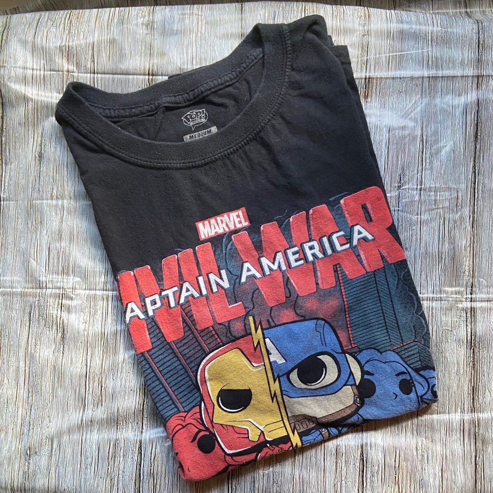 Marvel Civil War Captain America Tee - Black, Red, Blue
